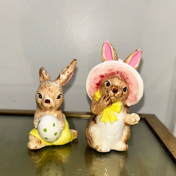Pair of Vintage Lefton Ceramic Bunny Rabbit Figurines - Picture 2 of 8